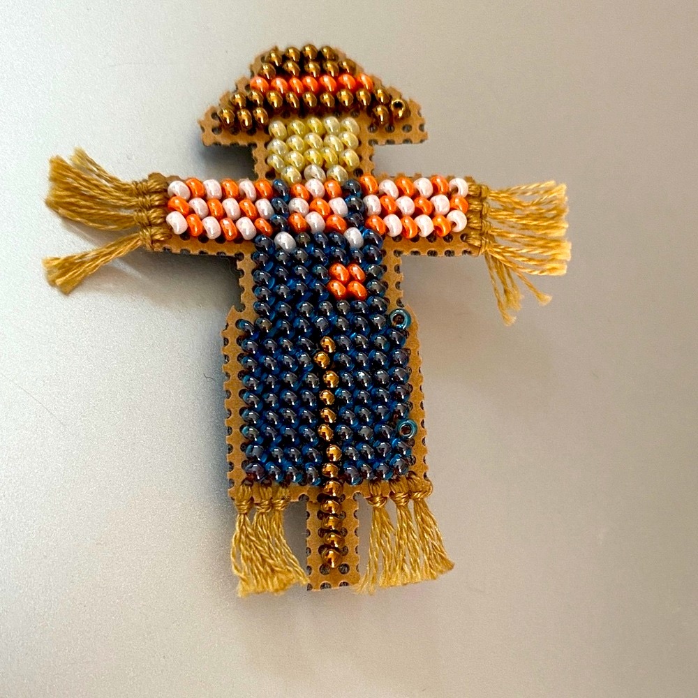 🇺🇸 3/$10 SALE - Vintage handcrafted whimsical Beaded Scarecrow Brooch